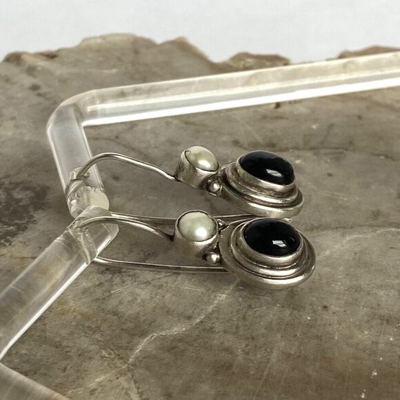 Sterling Silver 925 Dainty Black Onyx White Freshwater Pearl Dangle Earrings - Picture 3 of 16